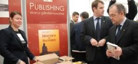 Boc dă ceva bani de cărţi profesorilor