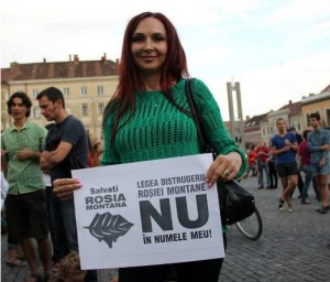 oana boc la protestele anti rosia montana